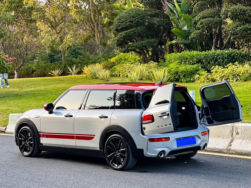 Фото машины 23