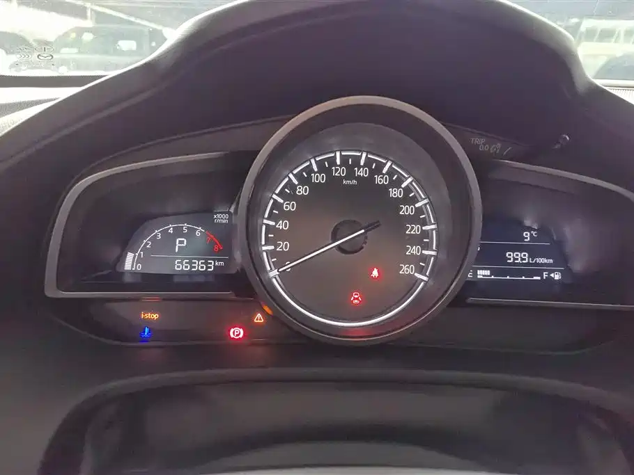 Mazda CX-4 2021 2.0L automatic two-wheel drive Blue Sky Premium version