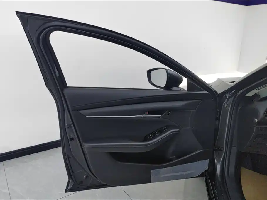 Mazda 3 Angkesaila 2022 2.0L automatic Quality Engine Version