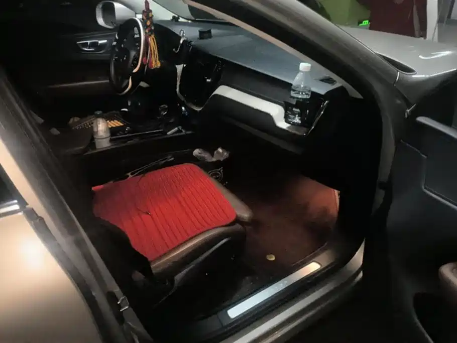 Volvo XC60 2019 T5 four-wheel drive Zhiyuan Edition Country VI