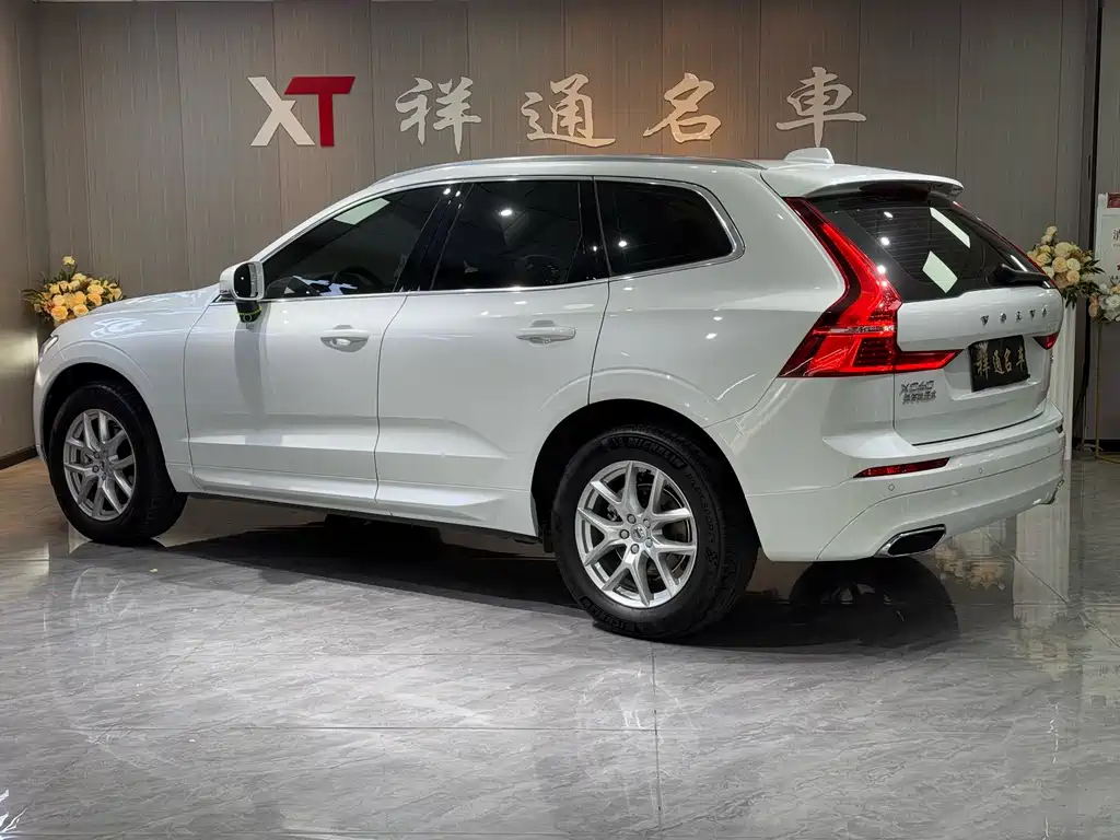 Volvo XC60 2019 T5 four-wheel drive Zhiyi Edition Country VI