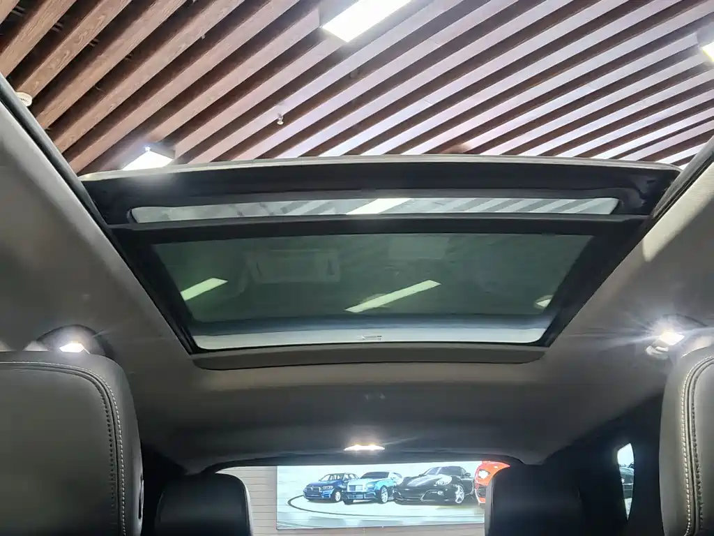 Explorer 2019 Model 535T Automatic Chi Realm Edition Country VI