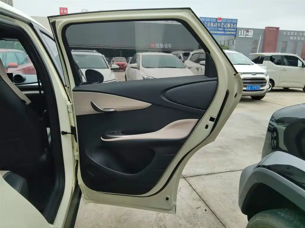 Фото машины 30