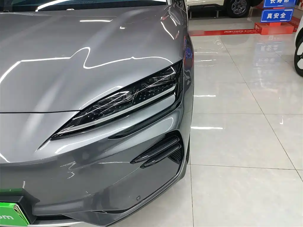 Song PLUS New Energy 2023 Champion Edition EV 520KM Premium Type