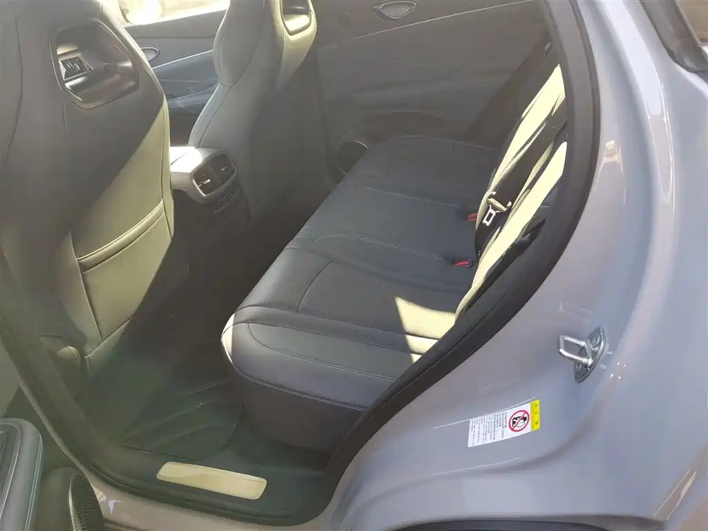 Фото машины 24