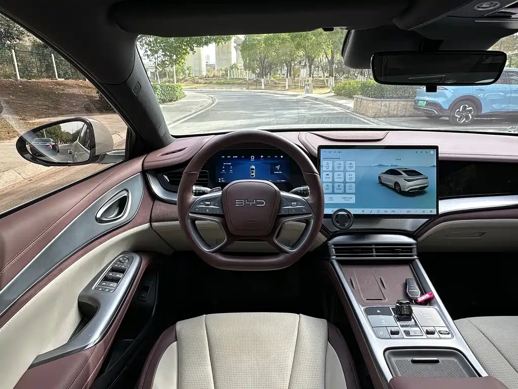 Seal 07 DM-i 2025 Smart Driving Version DM-i 1.5L 125km Luxury