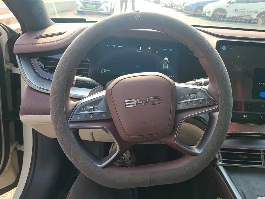 Seal 07 DM-i 2025 Smart Driving Version DM-i 1.5L 125km Luxury