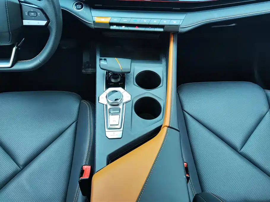 Changan UNI-V 2022 1.5T Premium type