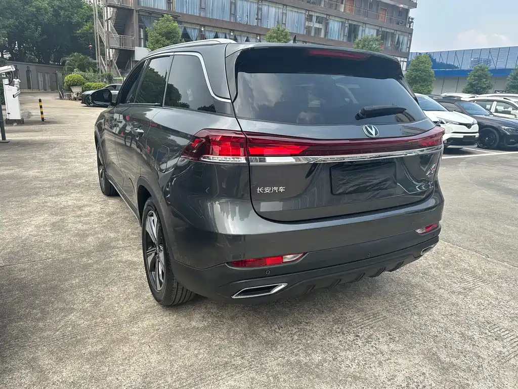 Changan X7 PLUS 2024 1.5T automatic Premium 7-seater