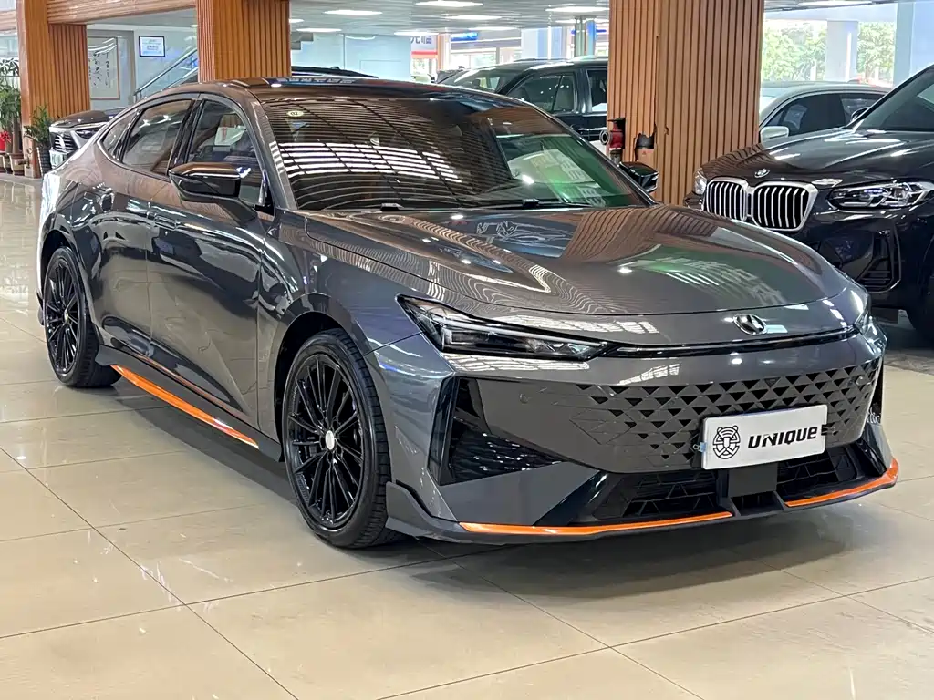 Changan UNI-V 2024 1.5T Premium Sports Type