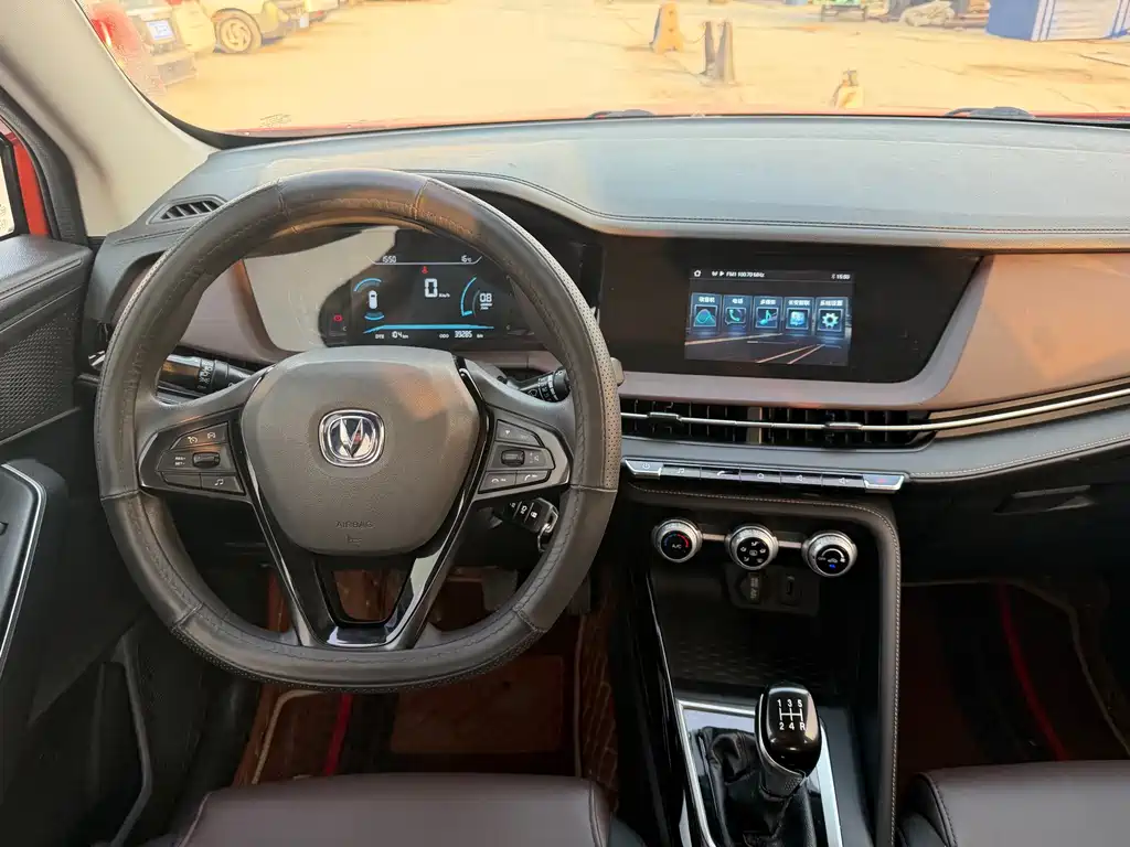 Changan CS15 2019 1.5L manual aggressive Country VI