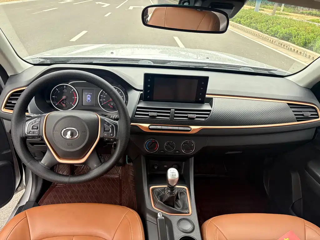 Fengjun 7 2022 2.0T diesel two-wheel drive value-for-money large double GW4D20M