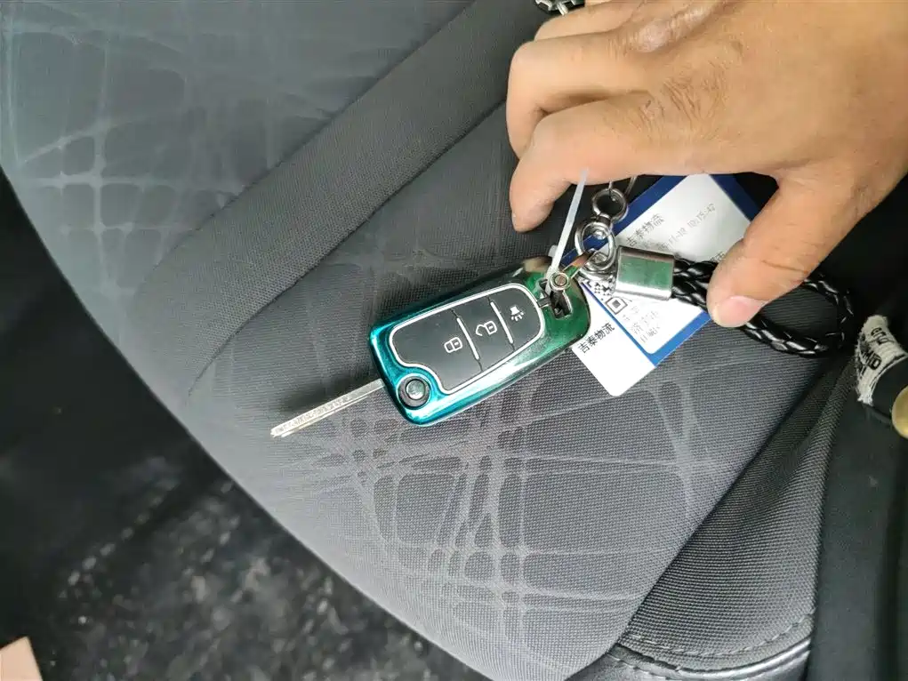 King Kong Cannon 2022 2.0T manual diesel two-wheel drive entrepreneurial long box flat box GW4D20M