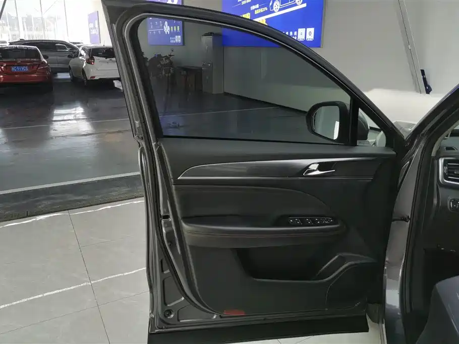 Trumpchi GS4 PLUS 2022 270T Automatic Galaxy Edition