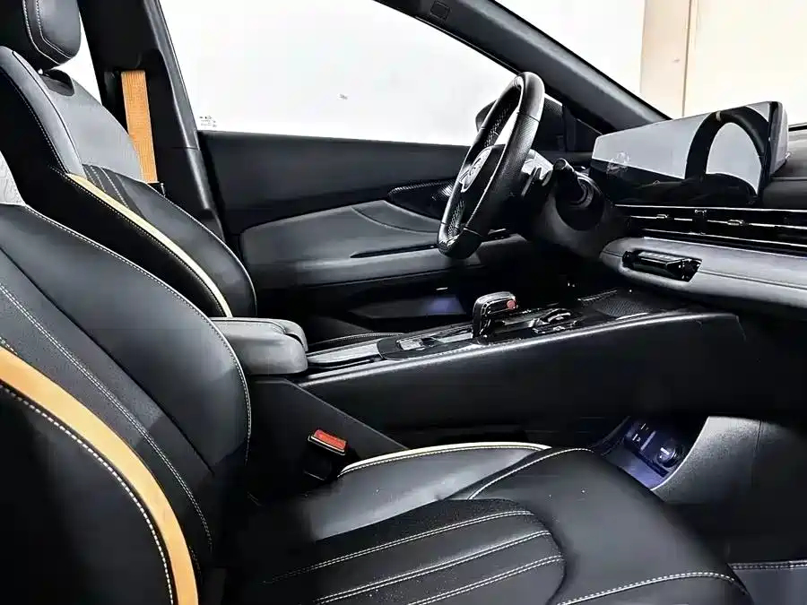 Shadow Leopard 2021 270T DCT J16 Version