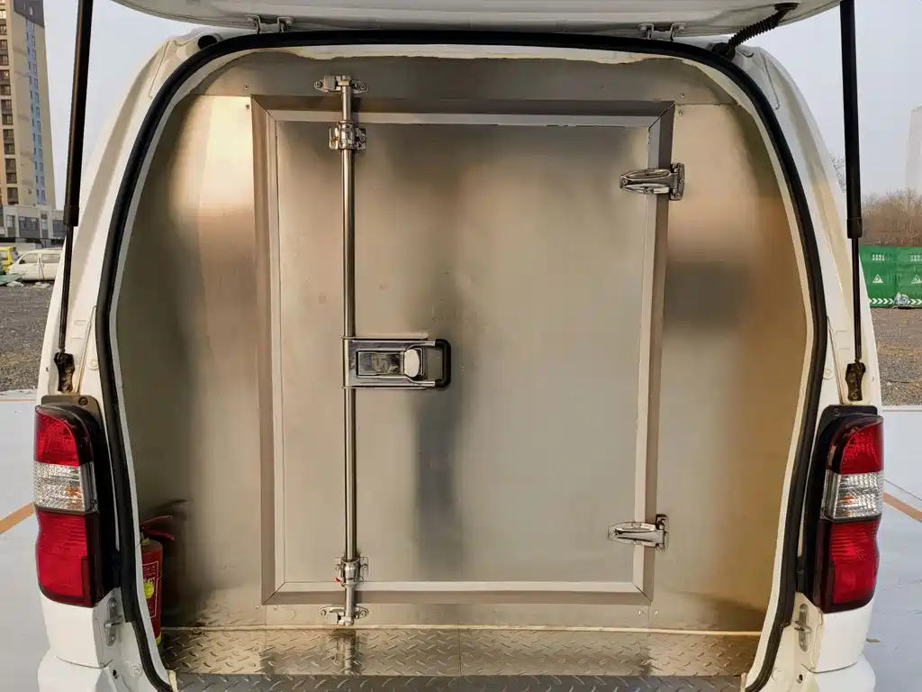 Jinbei Express 2020 2.0L National VI Economical 6-seater G6P-6 1TZS