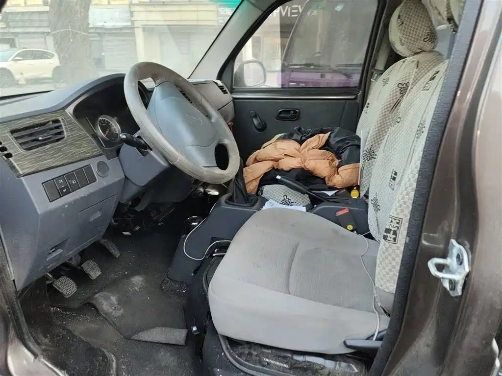 Little Sea Lion X30 2021 1.5L wealth type single steam air-conditioned version of the passenger car country VI SWC15M