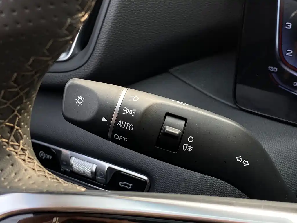 Hongqi HS3 2024 model 1.5T Zhiwei Version