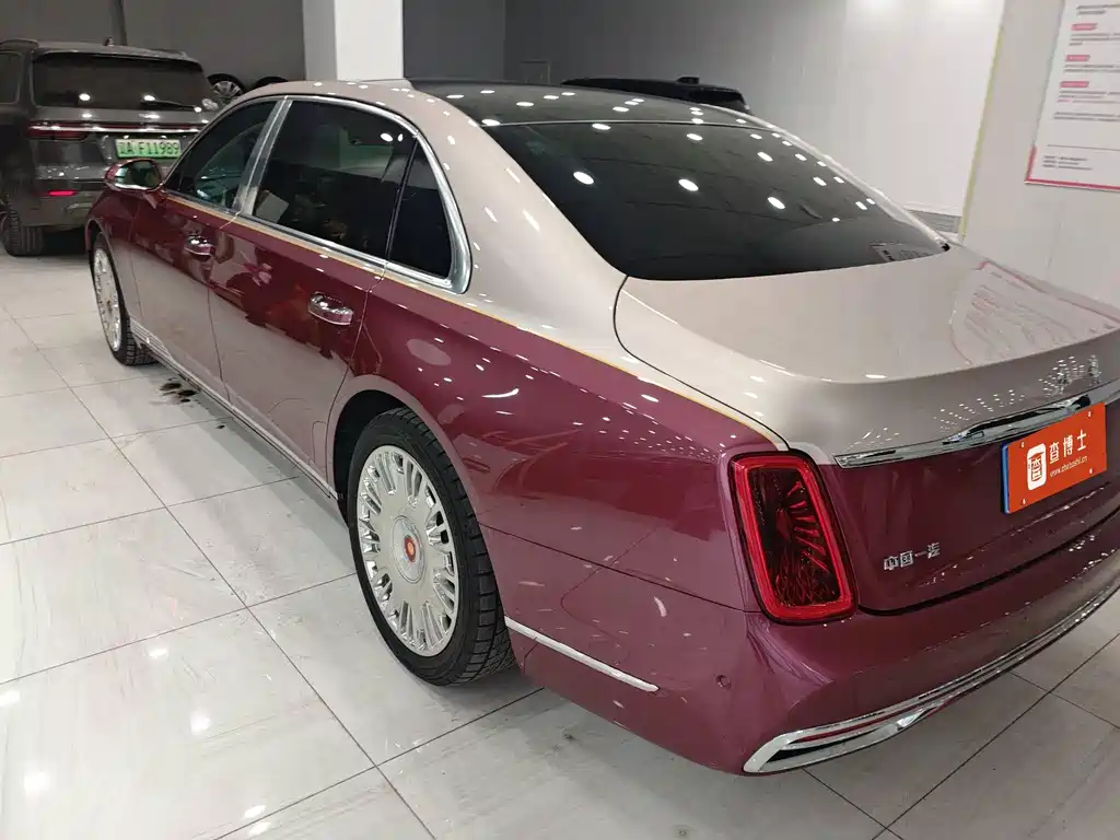 Hongqi Golden Sunflower Guoya 2024 4.0T V8 Version