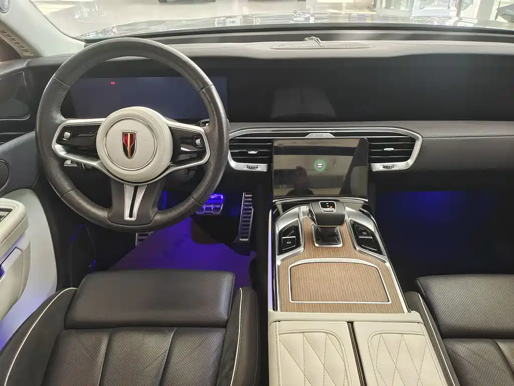 Hongqi E-HS9 2021 460km Flag Enjoy Edition six-seater