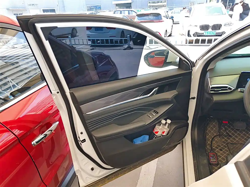 Фото машины 24