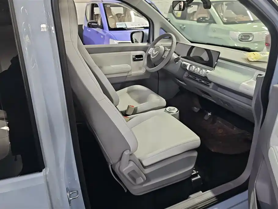 Wuling Air ev Clear Sky 2023 Four-seater-Advanced Version