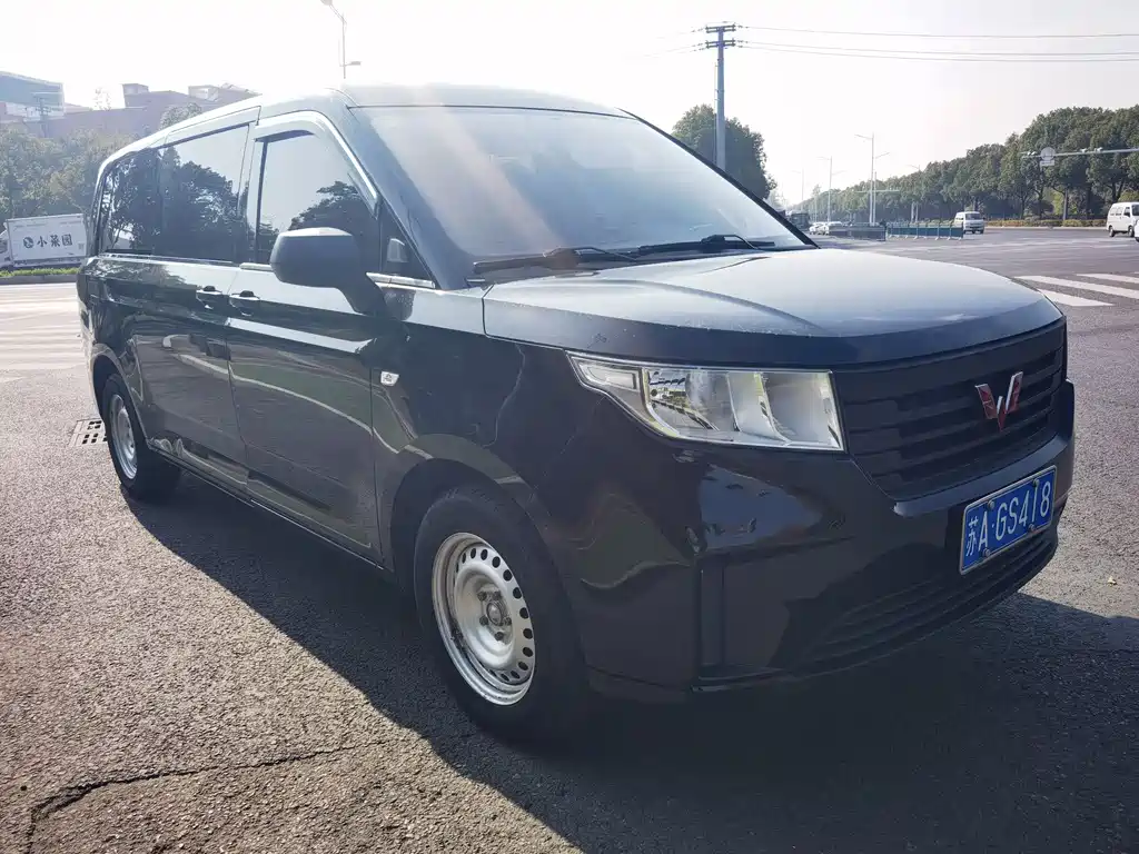 Wuling Journey 2022 2.0L Manual Entrepreneurial Type