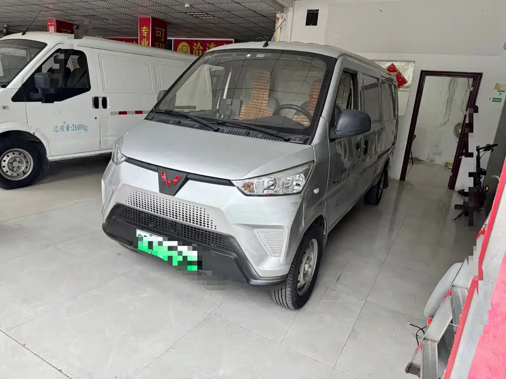 Wuling EV50 2020 pure electric van logistics vehicle Penghui without hot battery