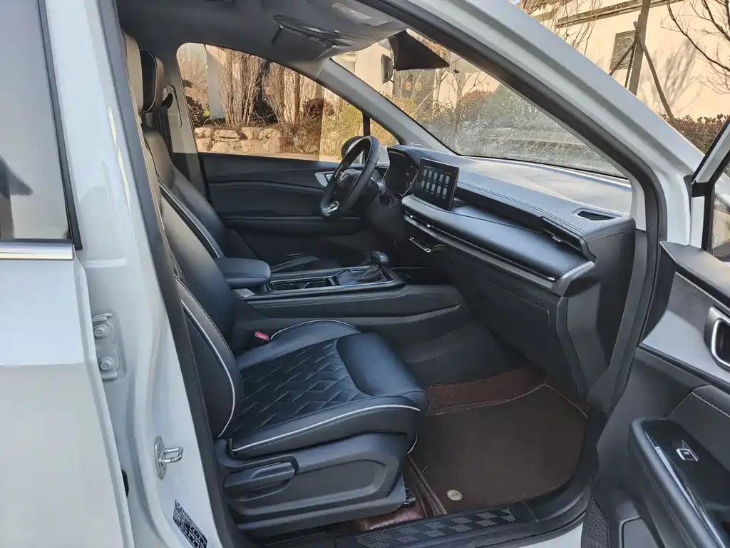 Wuling Jiachen 2022 1.5T CVT Exclusive Flagship Model