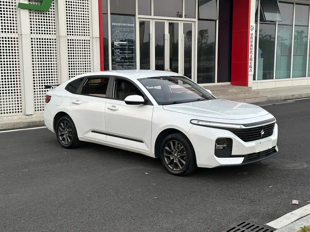 Baojun RC-5 2020 1.5T CVT Zhiyao flagship model