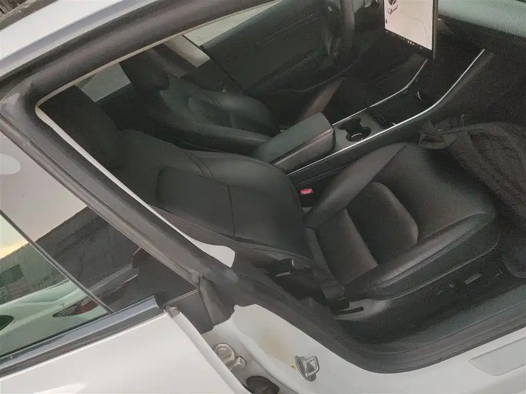 Фото машины 24