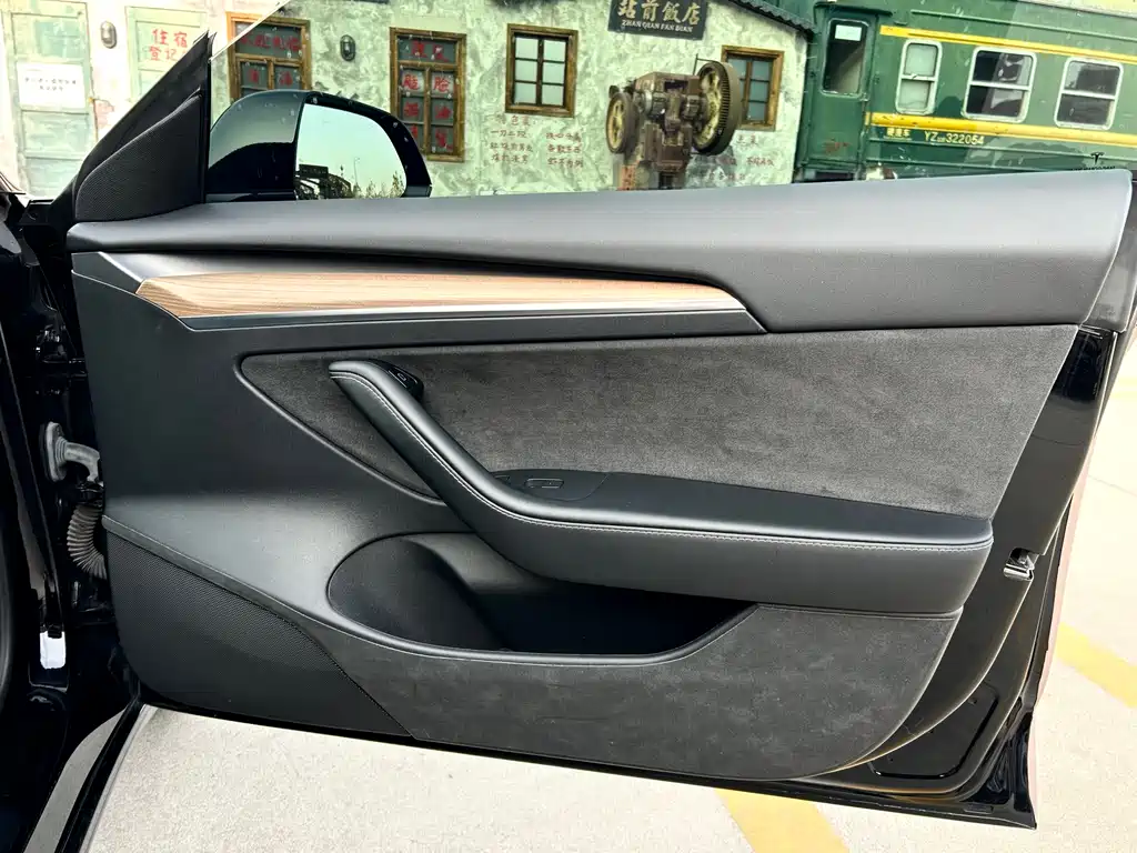 Model 3 2022 rear-wheel drive version