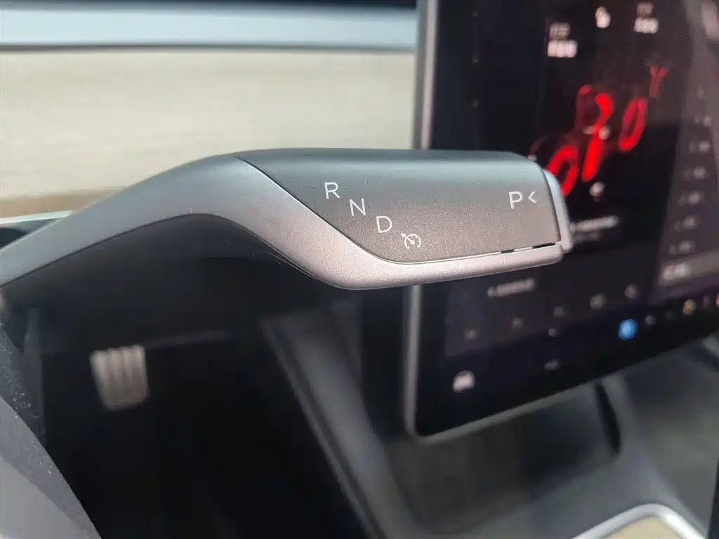 Фото машины 24