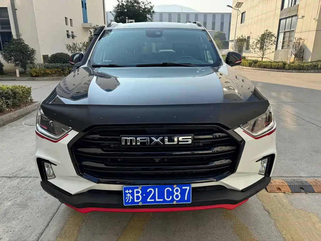 SAIC Maxus D90 Pro 2021 2.0T diesel four-wheel drive Alashan Version 7-seater