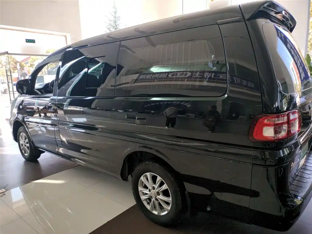 Фото машины 24