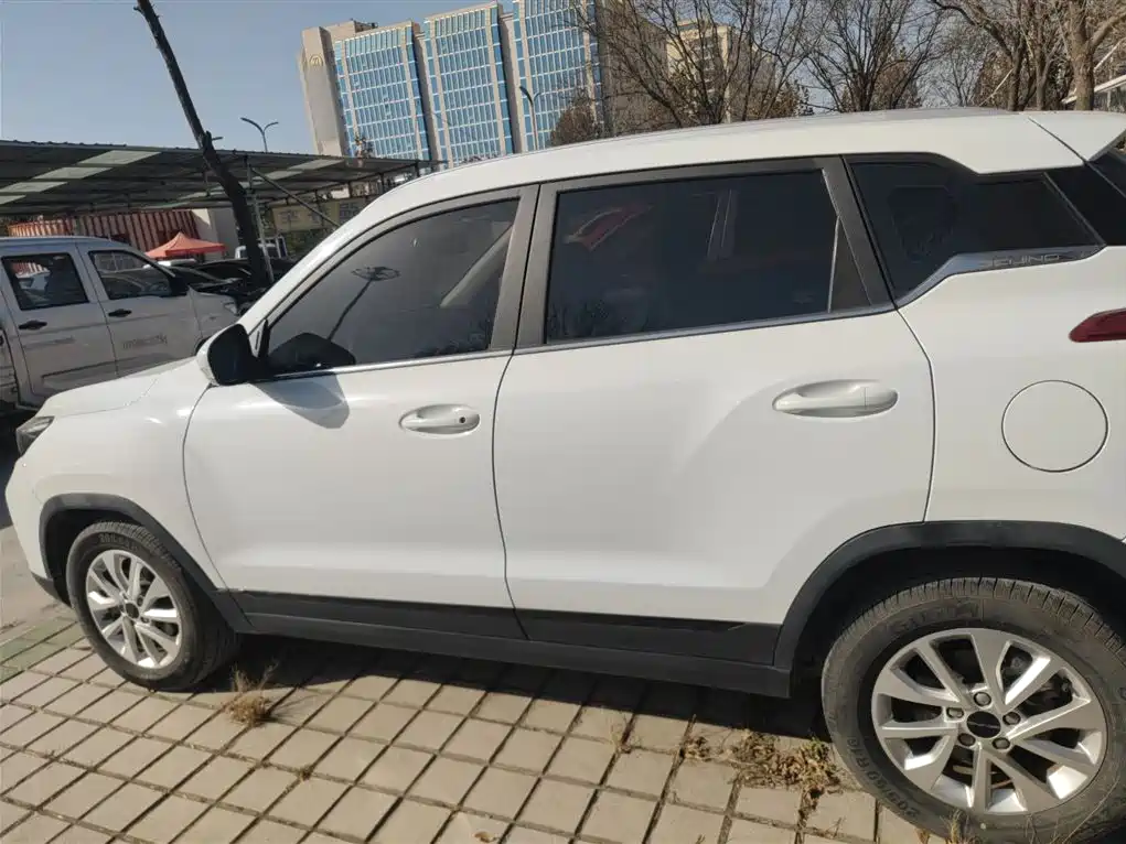 Beijing X3 2021 1.5T CVT Glory Edition