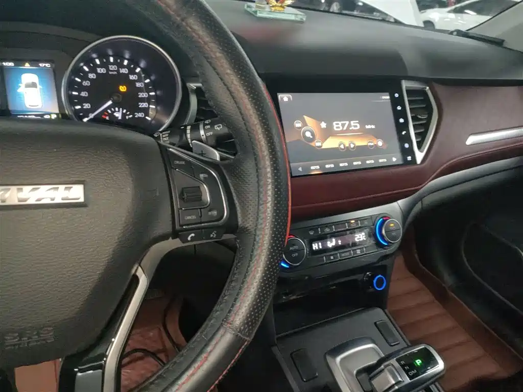 Haval H6 Coupe 2020 Zhilian version 1.5T automatic two-wheel drive elite type