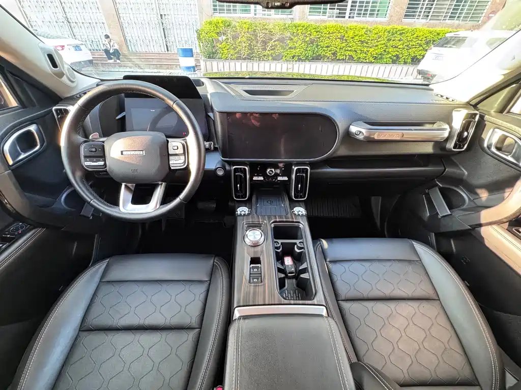 Haval Big Dog 2022 1.5T DCT Two-wheel drive Horse Dog Hunting Version