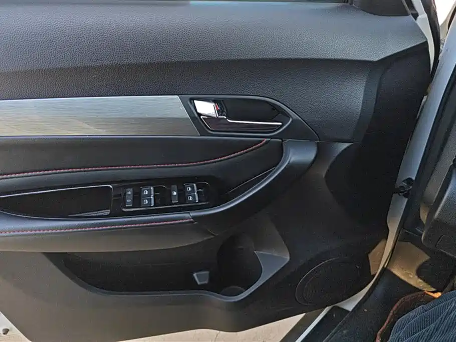 Kaiyi X3 2019 1.5L Manual Smart Edition