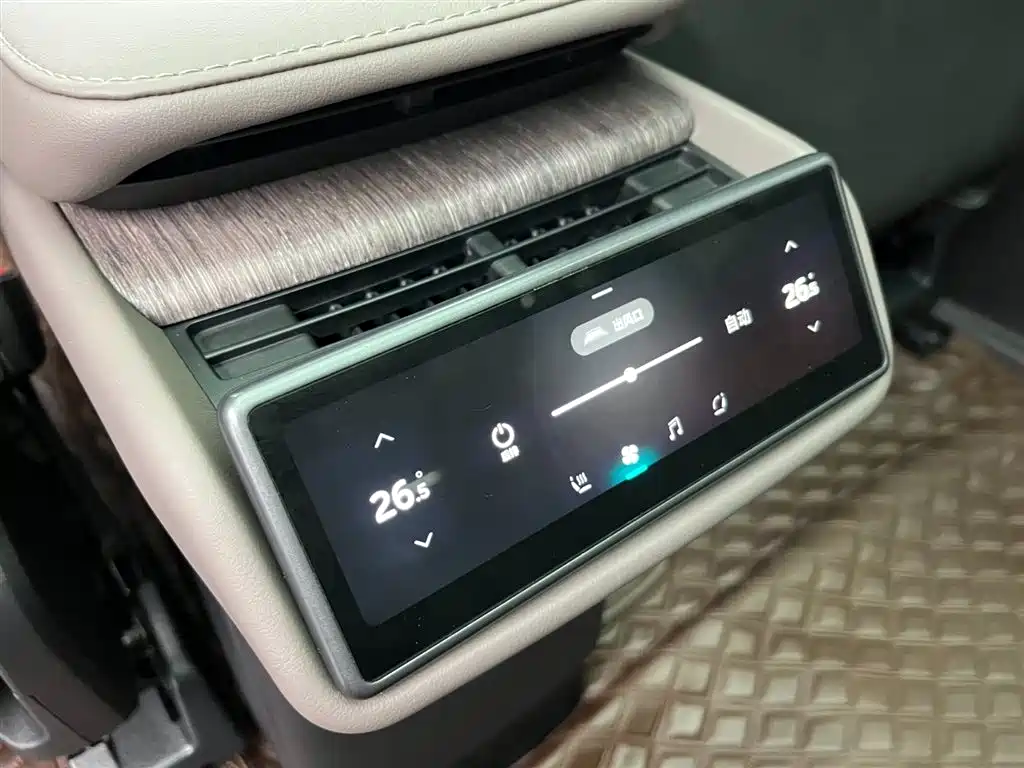 Фото машины 24