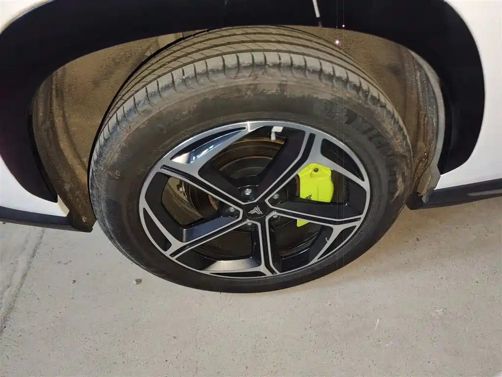 Nezha L 2024 Extended Range 220 flash charging version