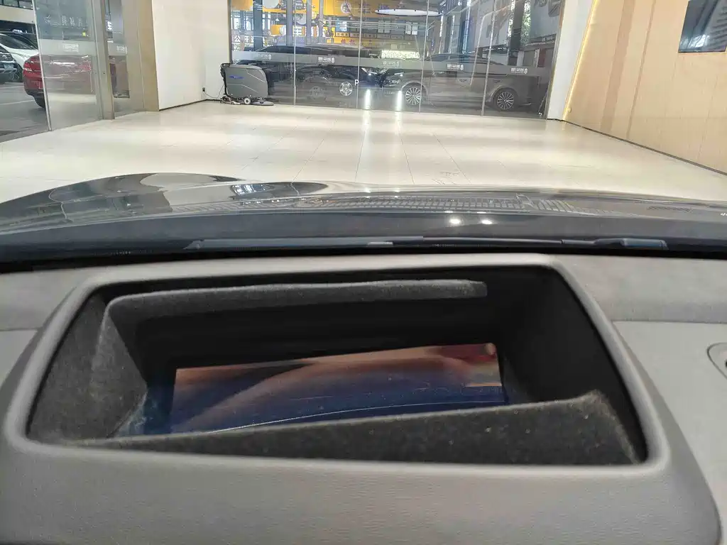 Nezha S 2022 extended range version 1160km rear drive large version