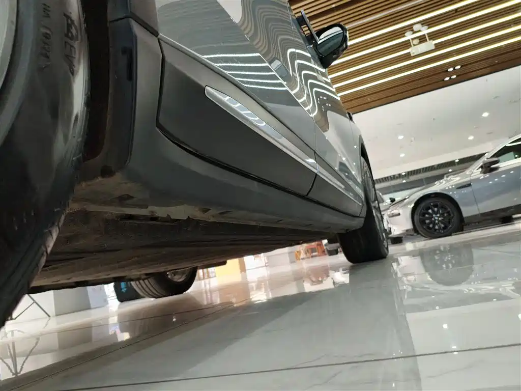 Фото машины 24