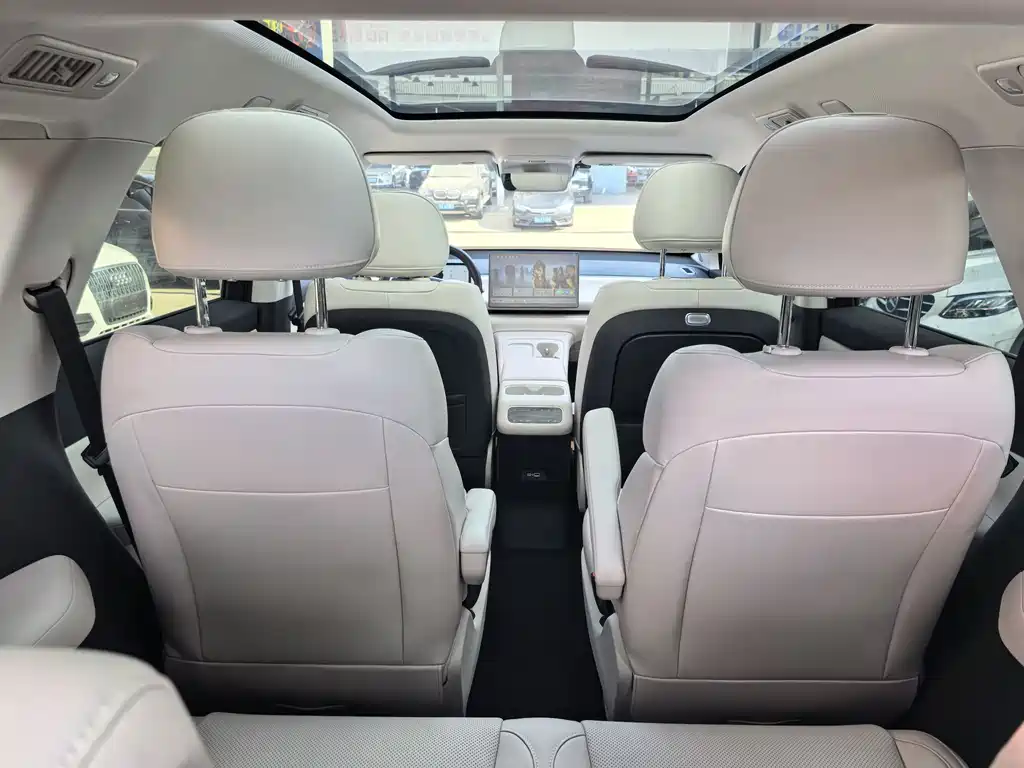 Фото машины 10