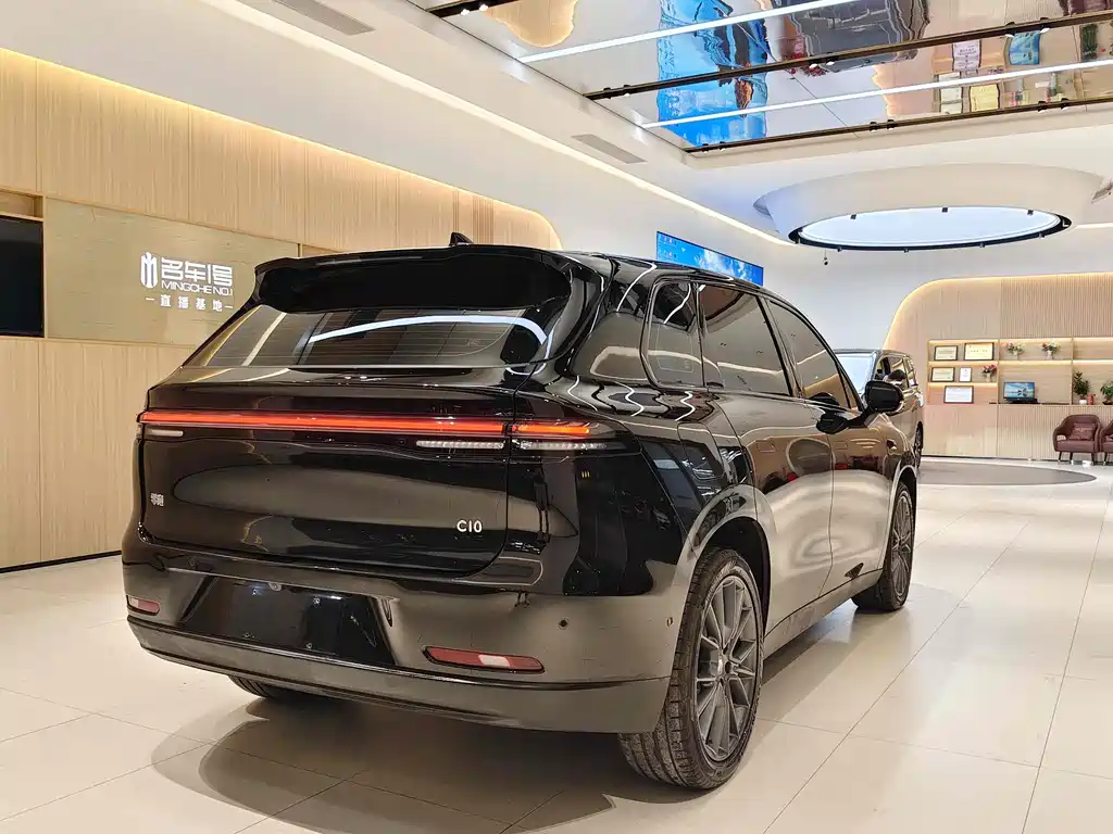 Фото машины 24