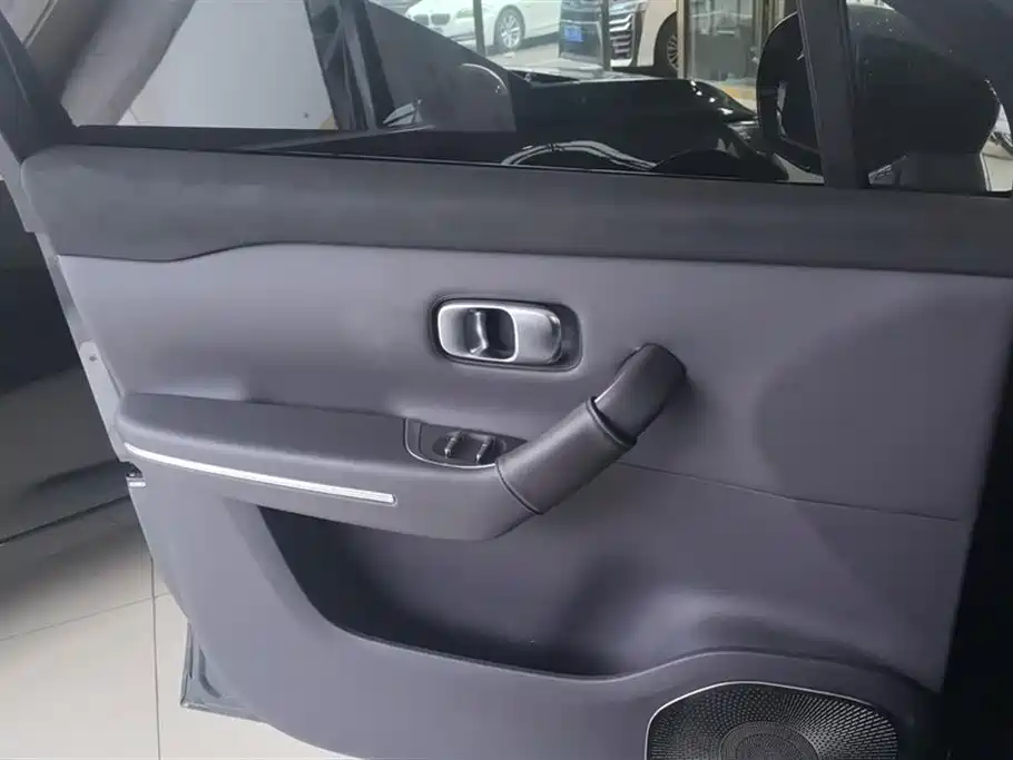 Zero run C16 2024 Extended Range 200 Smart Edition