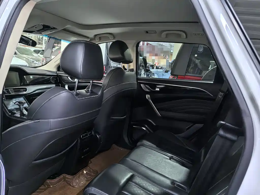 Jietu X95 2020 1.6T DCT Discovery Pro Version 5 seats