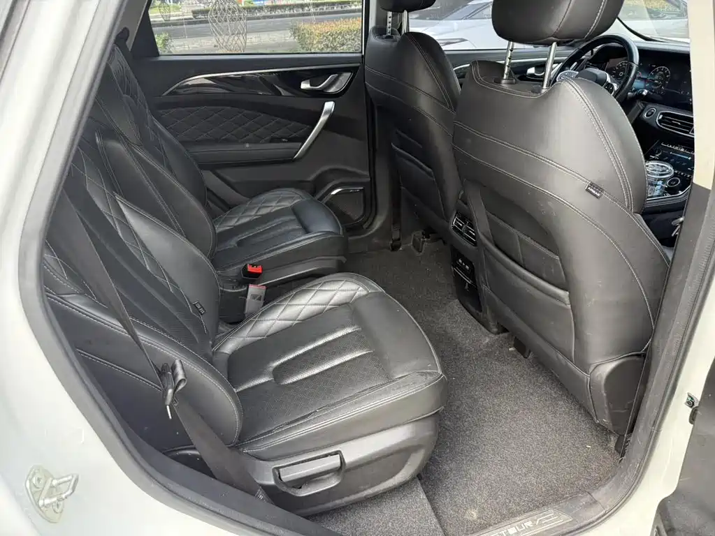 Jietu X95 2020 model 1.6T DCT Free Pro Version 6 seats