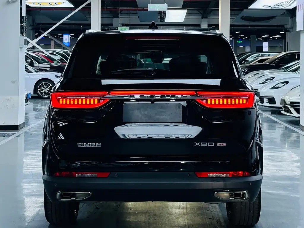 Jietu X90 PRO 2024 2.0T DCT Ultimate Edition 7 Seats