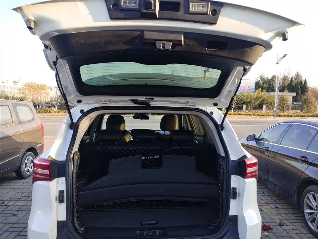 Jietu X70S 2019 1.5T automatic Discovery version Country V